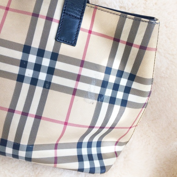 Burberry House Check Tote - Picture 2 of 7